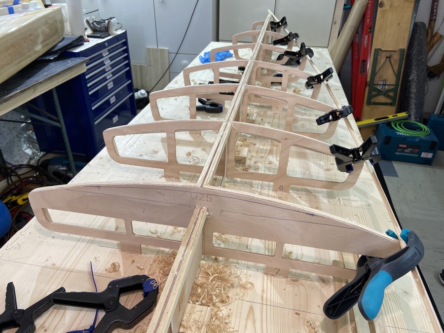 Das verleimen der Spanten