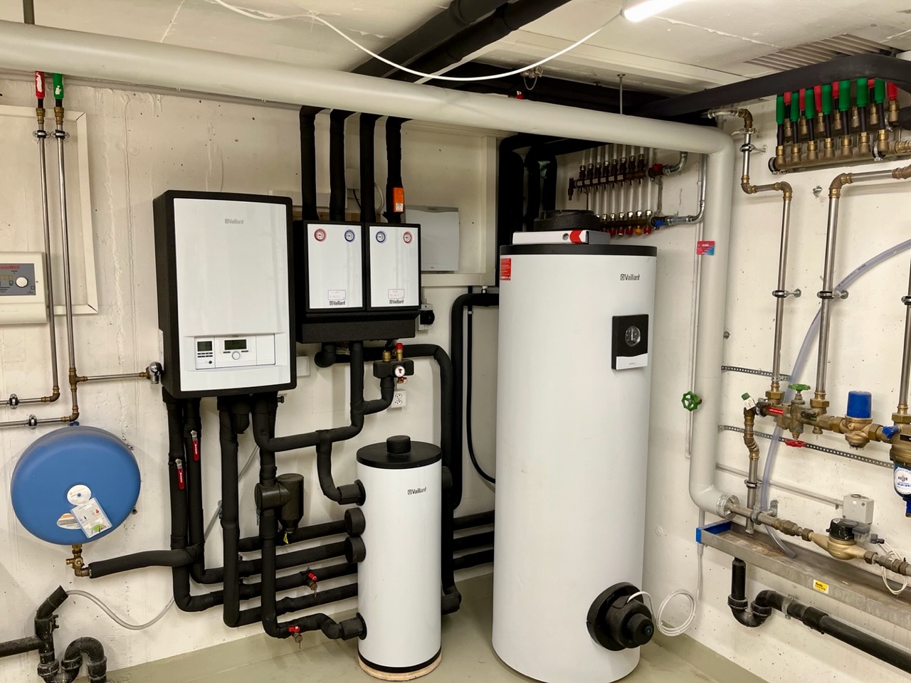 Fertige Heizung mit gedaemmten Rohren